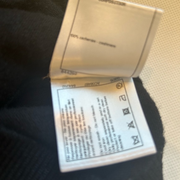 Chanel cashmere top size 34 almost new - Picture 10 of 10